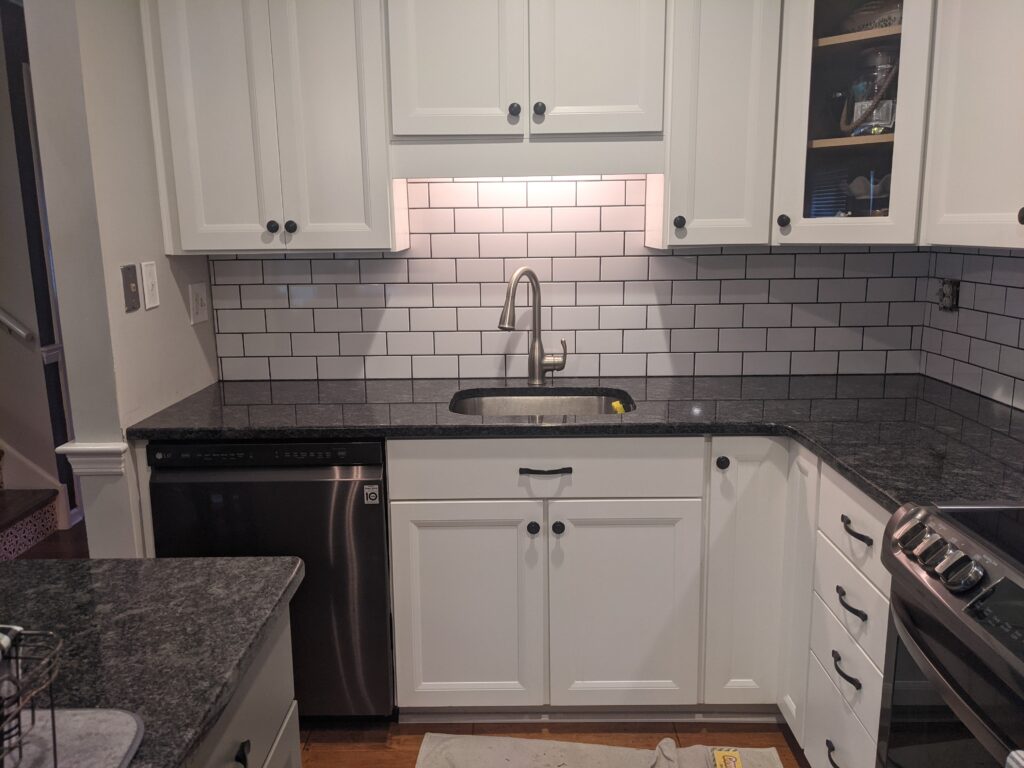 Backsplash install