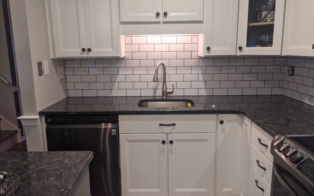 The Modern Yet Simple Backsplash